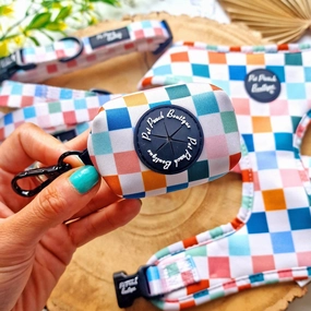 Chunky Check Poo Bag Holder