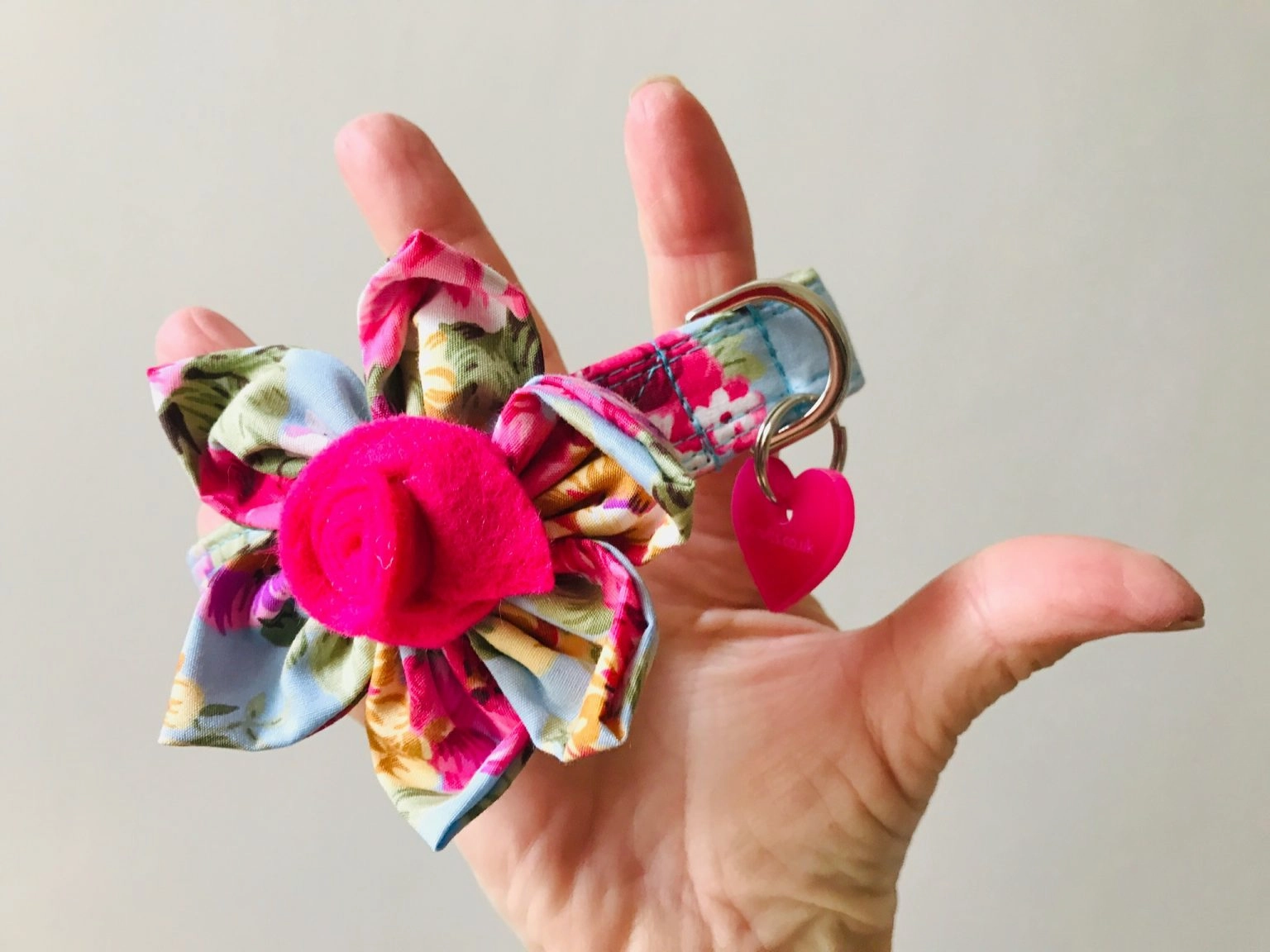 Flower Bud Dog Collar with Detachable Flower
