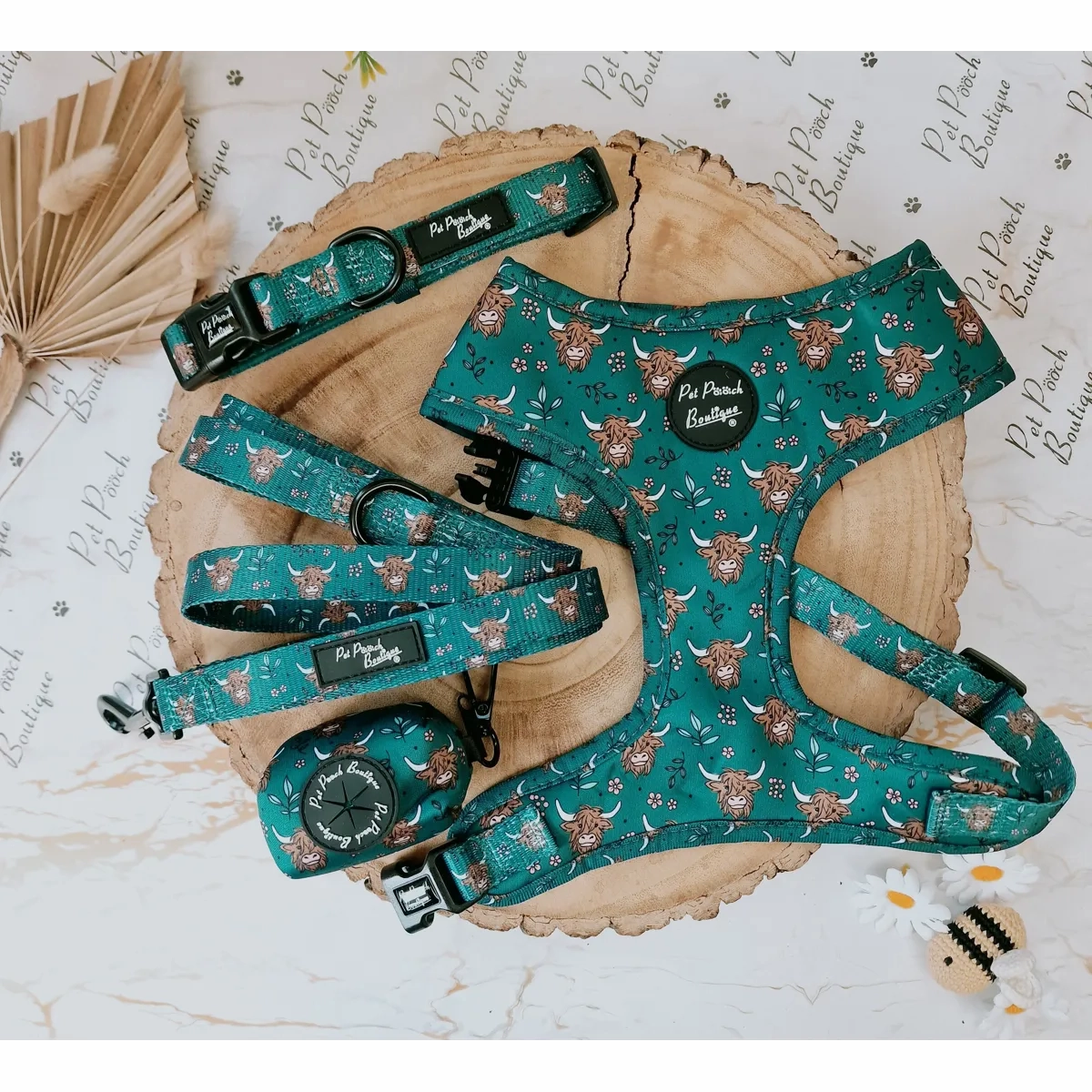 Happy Highland Cow Dog Collar
