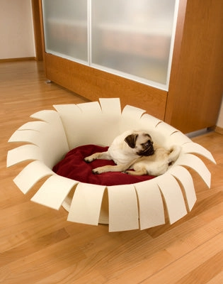 Luxury Orthopaedic Crown Felt Dog Bed