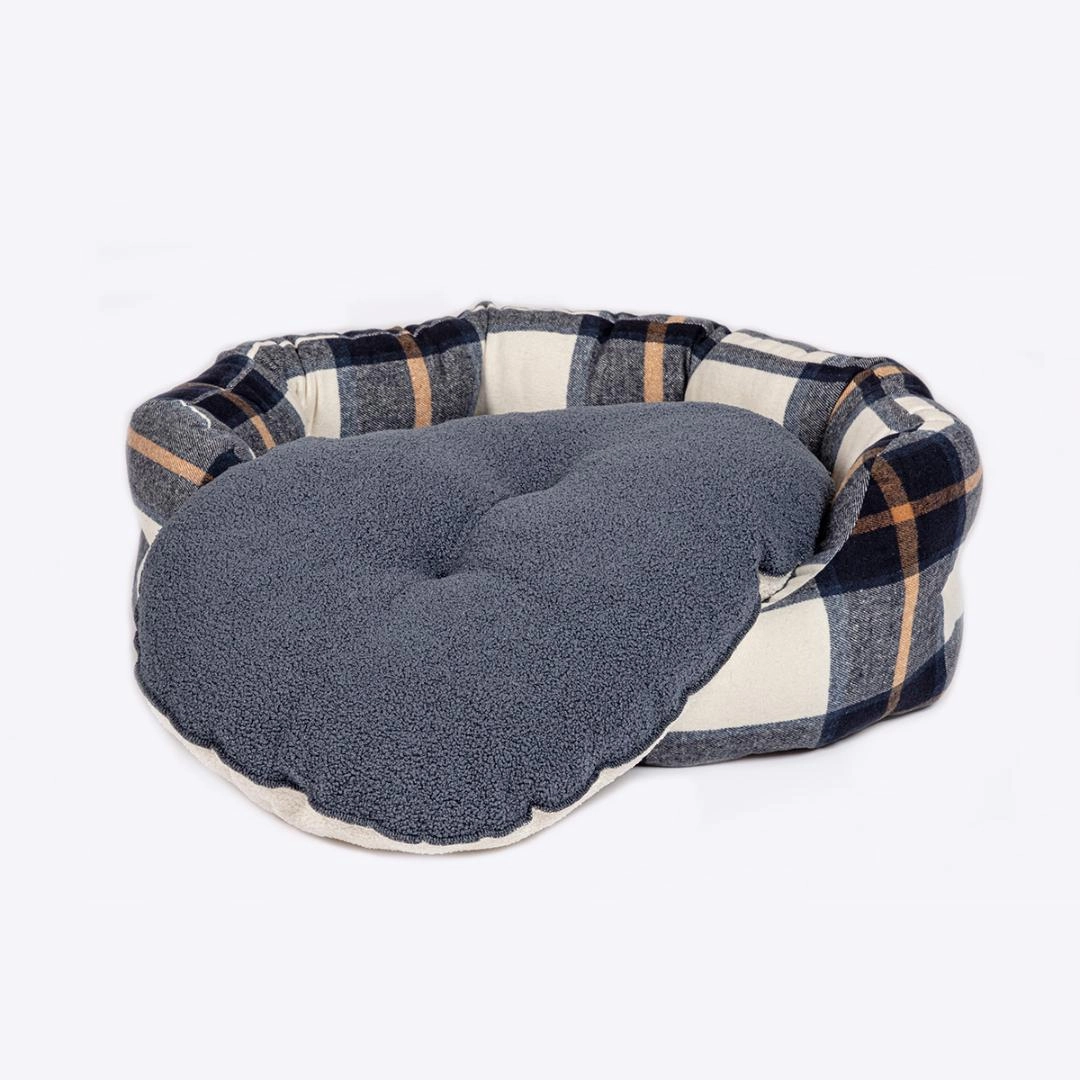 Navy Bowmore Deluxe Slumber Dog Bed