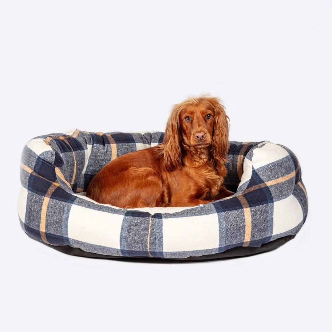 Navy Bowmore Deluxe Slumber Dog Bed