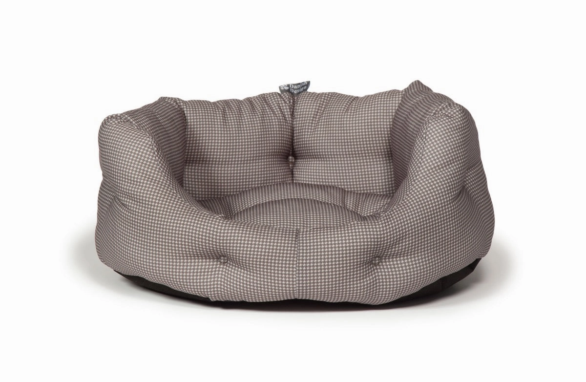 Vintage Dogstooth Deluxe Slumber Dog Bed by Danish Design